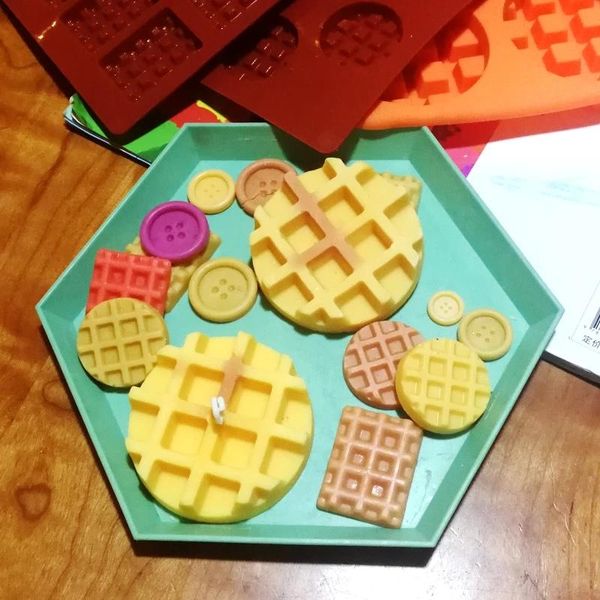 

baking moulds cake mold round silicone waffle tool kitchen accessories for dessert shops
