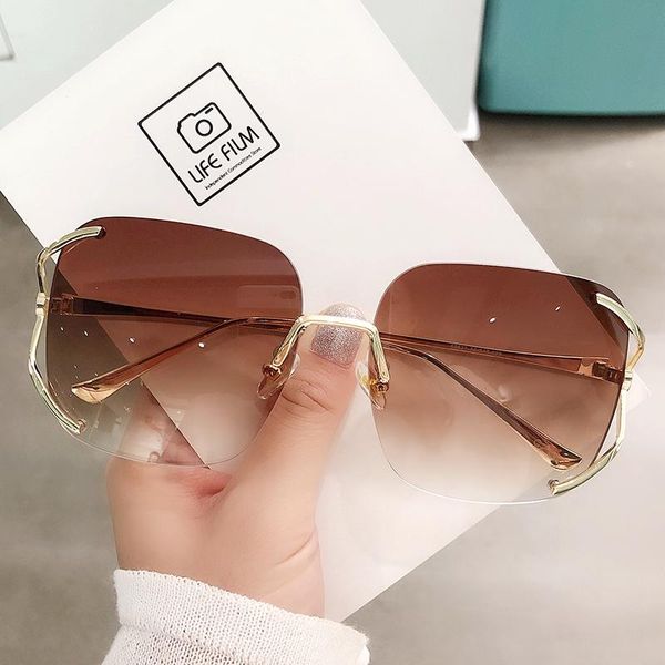 

sunglasses women 2021 tide round face polarized uv protection big slim glasses fresh and fashionable 50537, White;black