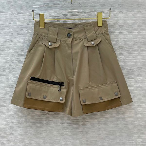 

2021 runway design streetwear loose shorts women khaki color high waist big pockets zipper fly luxury designer summer casual vitton, White;black