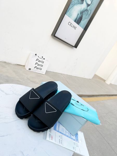 

2022 fashion black soft leather slipper mules bees summers slide slippery flat chain sandals wide t-bar casual beach slip sandals with box