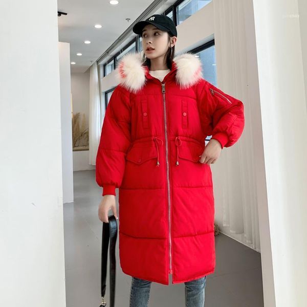 

in the winter of 2021, gowns dress women fur coats brown and brown.1, Black