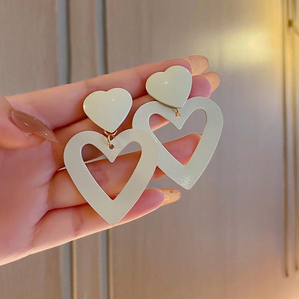 

stud 2021vintagehong kongstyle milk white hollow love earrings simple temperament summer trend female, Golden;silver
