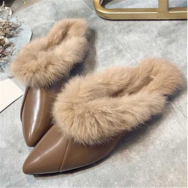 

women's furry slippers fall 2021 fashion pointed toe mules warm fur casual flat shoes, Black