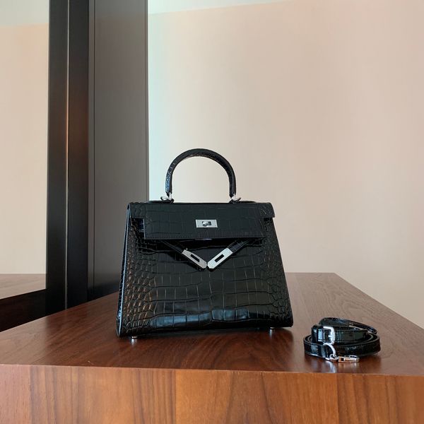 

customized womens bag european and american fashion crocodile pattern cowhide all-match handbag silver buckle