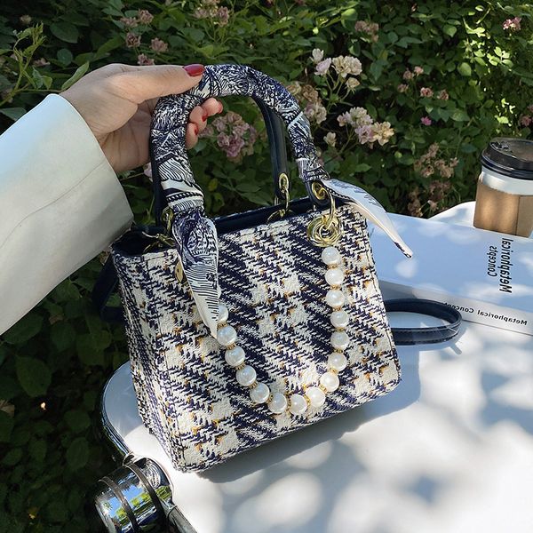 

summer super fire small bag women's 2021 new fashion versatile messenger summer portable tweed princess