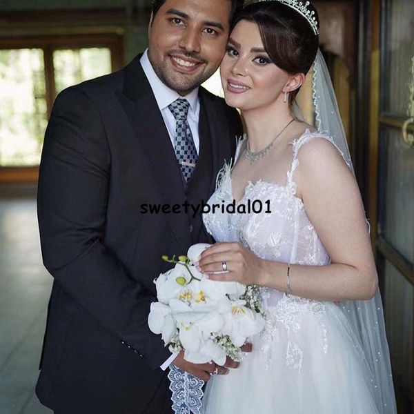 

spaghetti straps wedding dress white ivory lace appliques illusion a line backless bridal gown vestido de noiva 2022