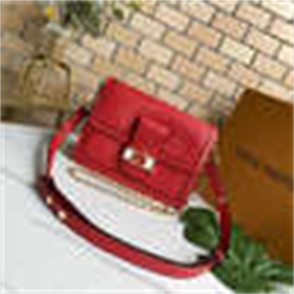 

handbags body brand bags designer clutches handba luxury iconic m55735 handles shoulder m55821 totes cross m55835 bag dauphine medium ev