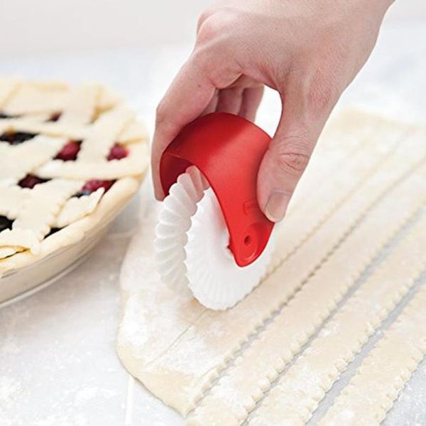 

baking roller knife kitchen pastry cutting wheel curling manual noodle cutter dough carving currently available & tools