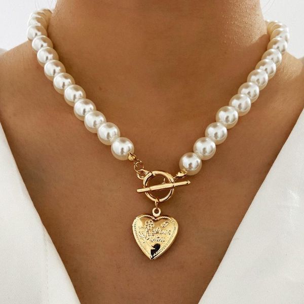 

pendant necklaces 2021 temperament fashion ladies dress necklace love retro pearl, Silver
