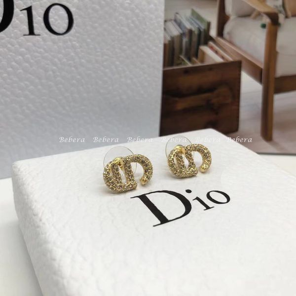 

2021 luxury designer jewelry family's 21-year-old studded earrings, Silver