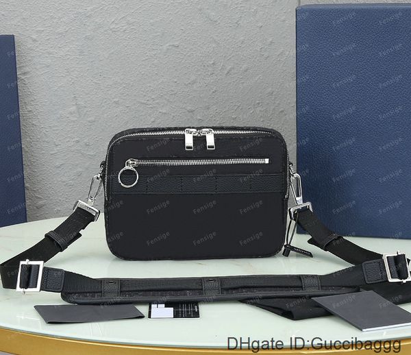 

black grained calfskin shoulder bag jacquard men crossbody luxurys designers bags handbag pochette multiple pockets strap removable
