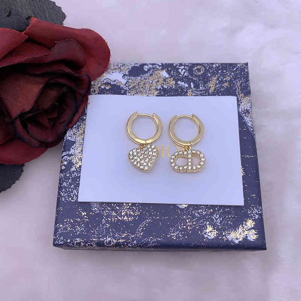 

design jewelry new earrings letter diamond inlaid 925 silver needle high-end version light luxury high sense earrings