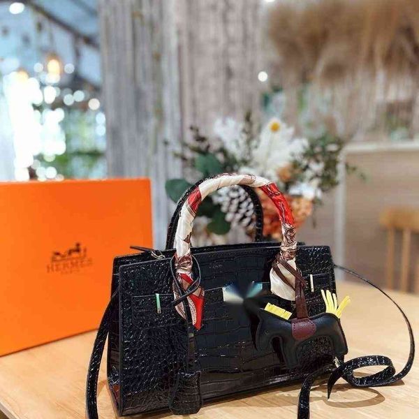 

luxury handbags and storage hand h luxurys women bags one shoulder messenger 2021 new h leather women's platinum designe