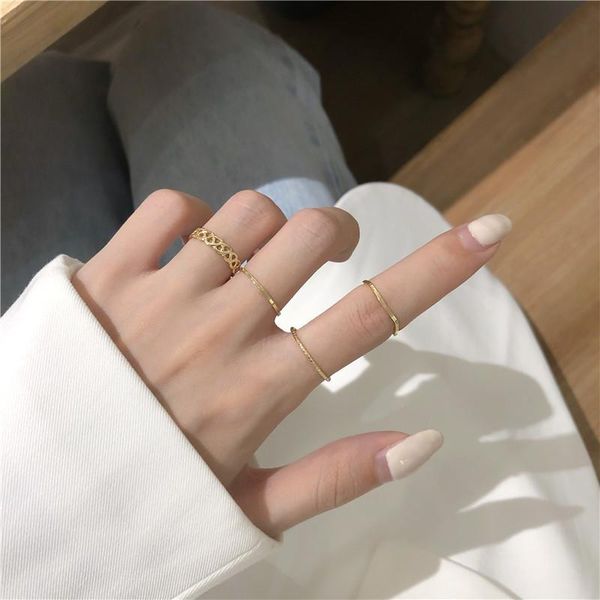 

wedding rings 2021 trendy fashion and personality, contracted wind twist wave shape four female suit combination ring, Slivery;golden