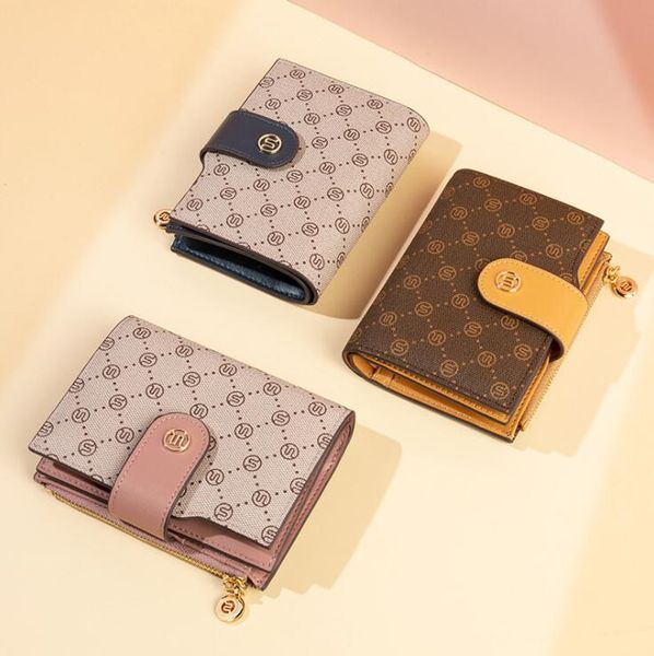 

factory wholesale leathers shoulder bag printed fashion short wallets personalized color matching card package multi-card folding leather wa, Red;black