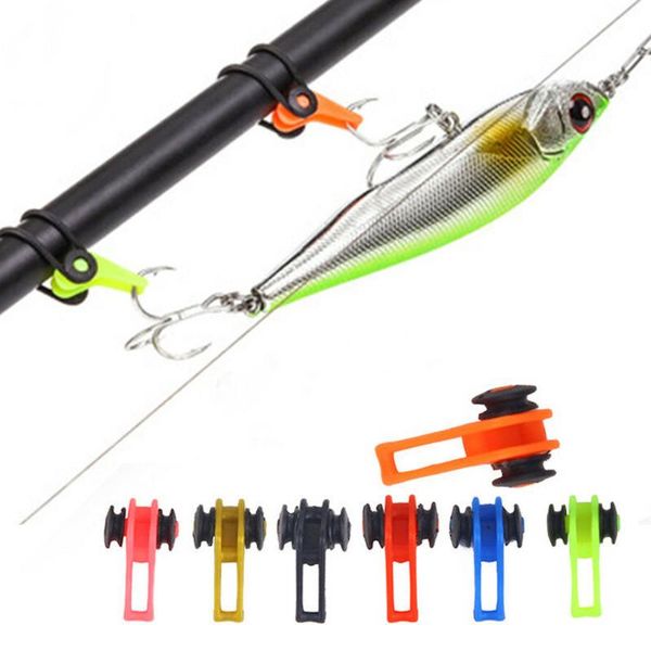 

10pcs plastic fishing hook secure keeper safety lures bait holder lure jig hooks keeping for rod tool accessorie accessories