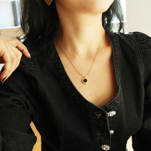 

titanium stainless steel roman numerals choker necklace rose gold black white shell pendant necklaces wedding jewelry for women chokers, Golden;silver