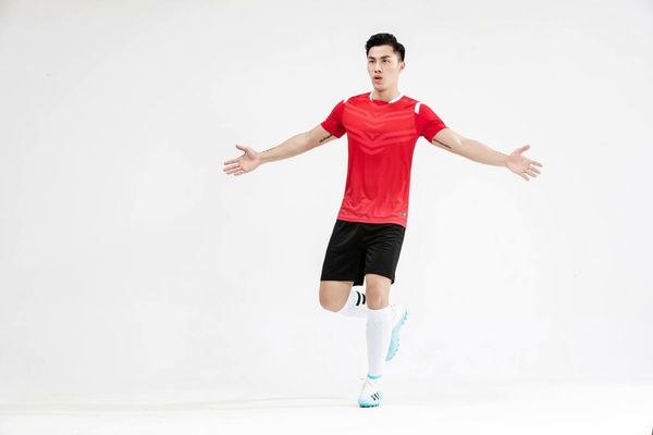 

lastest men football jerseys sale outdoor apparel football wear 20rege, Black;red