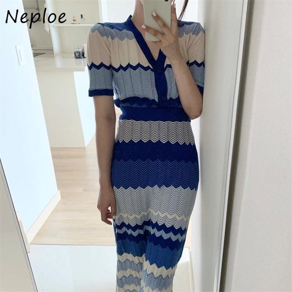 

vintage striped knit 2 pcs women set v neck short sleeve pullover sweater + high waist hip skinny skirt summer suit 210422, White