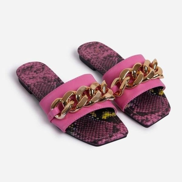 

slippers women's european and beautiful style large size metal chain square head flat bottom sandals women, Black