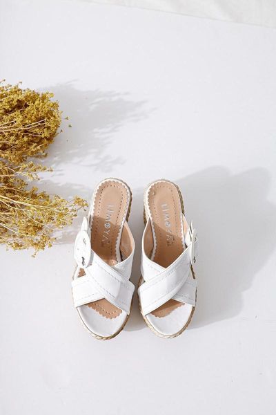 

slippers women's white buckle detail cross, Black