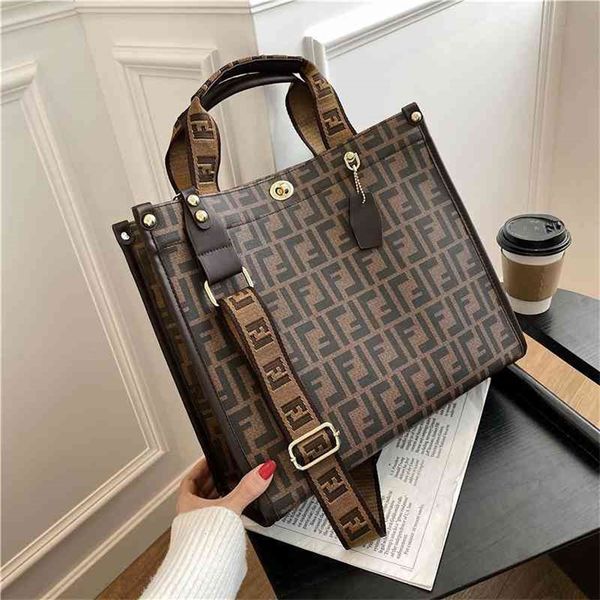 

outlet sale 80% off women's bag fashion atmosphere women's large capacity slung new popular single shoulder portable tote bag