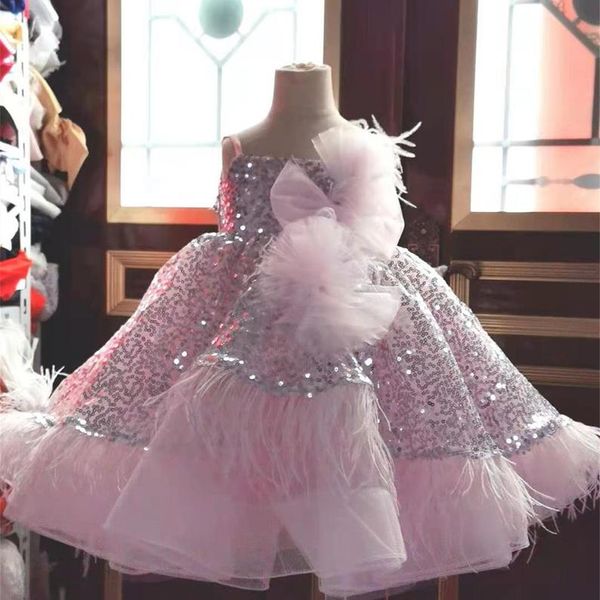 2021 Rosa Sparkly Flower Girl Vestidos Bola Vestido Penas Lantejoulas Tule Lilttle Crianças Aniversário Artesanato Dos Vestidos de Casamento ZJ003
