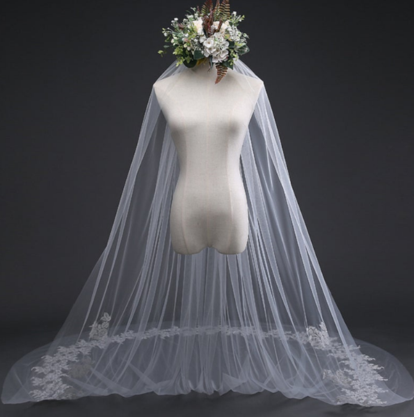 

bridal veils ivory veil,elegant cathedral wedding veil,white long lace veil,with applique,bridal veil,one tier veil, Black