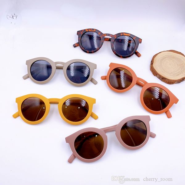 Occhiali da sole con montatura smerigliata moda genitore-figlio vintage moda bambini occhiali da sole rotondi per adulti ragazzo ragazze spiaggia occhiali da esterno D072