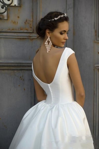 Modest branco cetim uma linha vestidos de casamento para noiva jóia pescoço boné mangas princesa vestidos de baile nupcial boho jardim trem varredura simp209p
