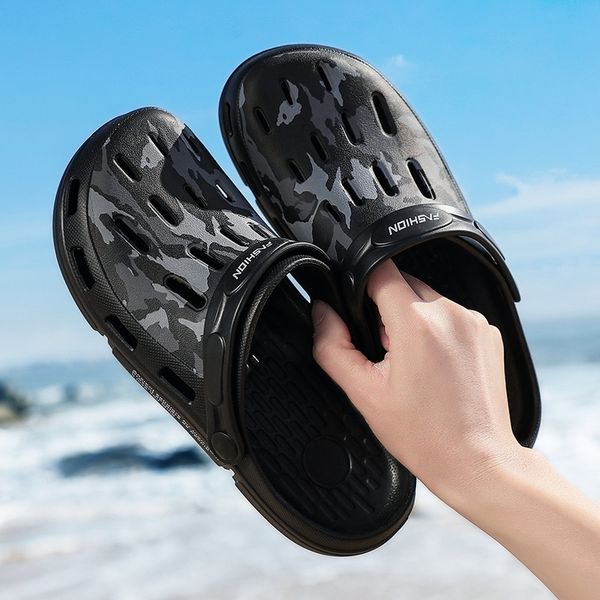 

202020summer new sandals fashionable camouflage beach shoes mens hole shoes outdoor non-slip closed toe sandals, Black