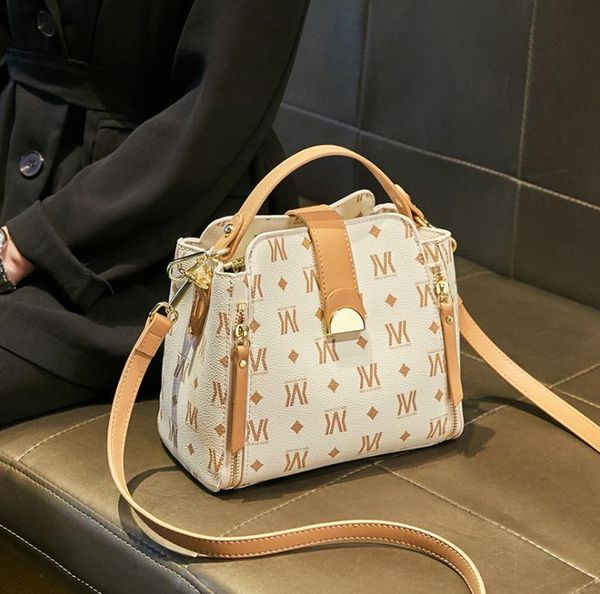 

2021 summer shoulder bags fashion bucket bag texture messenger handbag women
