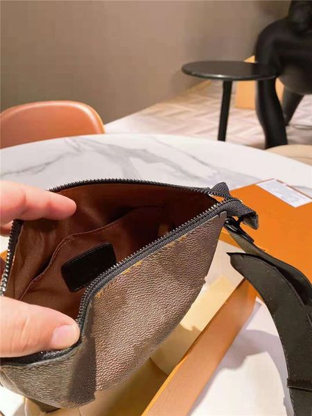 

fashion catwalk print bucket bag luxury designer ladies handbag high-quality handbags exquisite workmanship large-capacity bags wild pillow