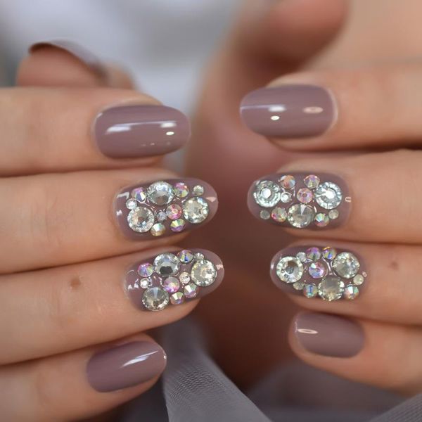

false nails short artificial with diamond cut glass decoration fake press on nail round shaped luxury elegant, Red;gold