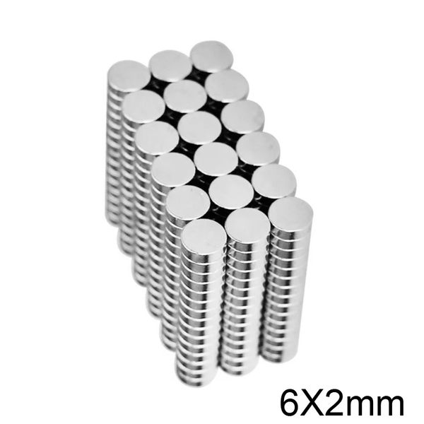 Commercio all'ingrosso - In magazzino 100pcs forti magneti rotondi NdFeB diametro 6x2mm N35 magnete permanente al neodimio terre rare / magnete fai da te