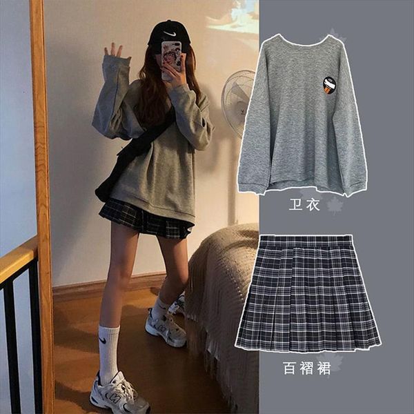 

ins two pieces] cute and womens tracksuits sweet spring autumn sweater pleated skirt piece suit, Gray