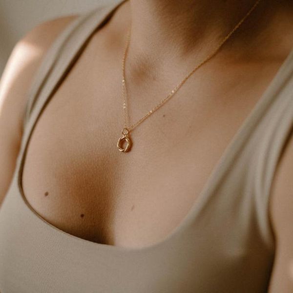 

pendant necklaces fashion knotted flower necklace 2021 retro geometric lace for women clavicle chains choker jewelry, Silver