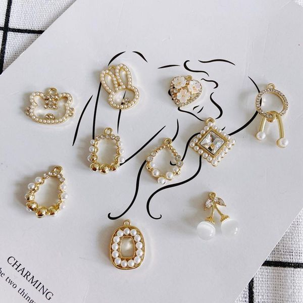 

charms style beautiful wind inlaid pearl pendant temperament fishtail designer jewlery, Bronze;silver