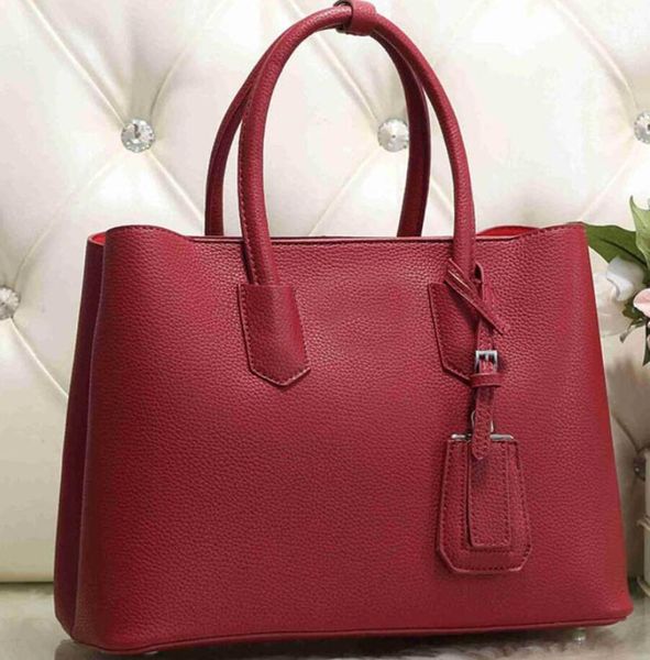 

designer ladies handbag messenger bag style outdoor casual fashion presbyopic one shoulder suitable for all kinds of occasions rubber size:3