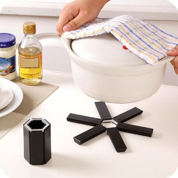 

mats & pads kitchen heat insulation placemat foldable table mat flower-shape roller cushion pot holder solid practical
