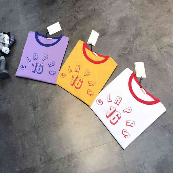 

2022 factory wholesale new summer style alphanumeric 16 contrast neckline sleeve couple simple casual t-shirt, White