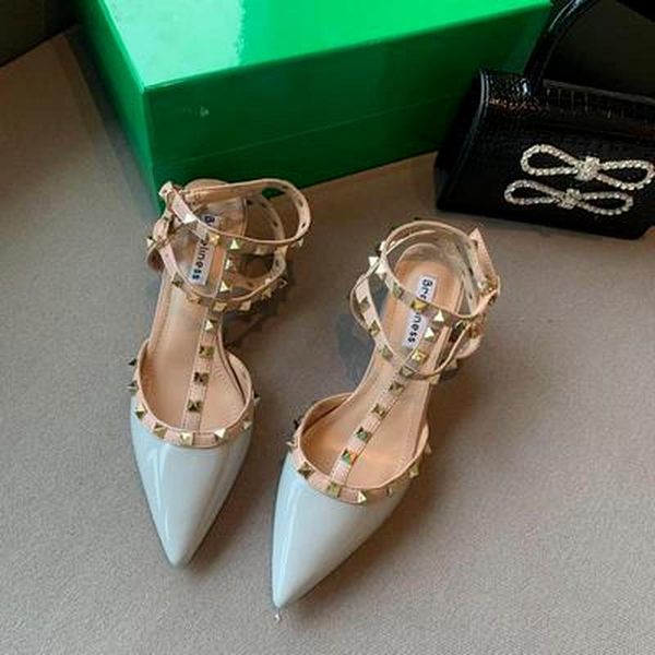 

dress shoes rivet sandals woman 2021 summer classics women flat wedding pointed toe sandal back strap, Black