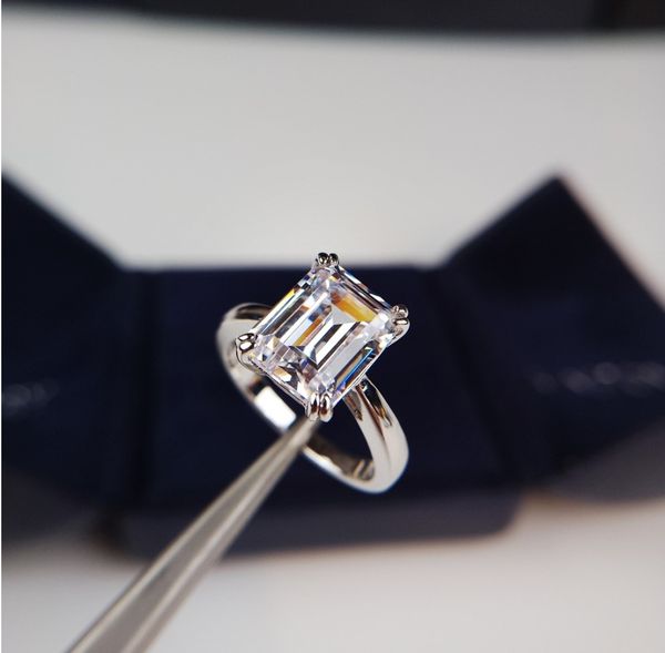 

fashion-2020 early spring series single diamond ring s925 silver plated 18k gold emerald cut women's fashion jewelry, Golden;silver