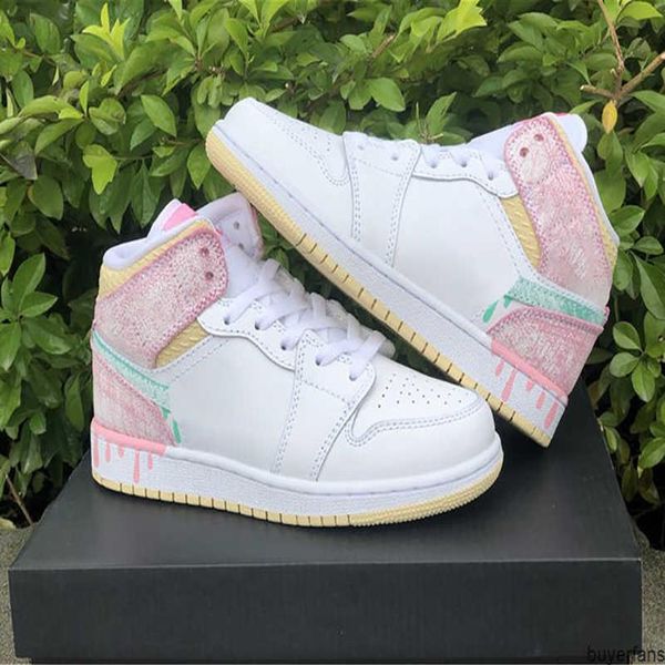 

2021 jumpman 1smen women mid basketball shoes ice cream white-pink luxury designer mens womens banned bred toe chicagoa12