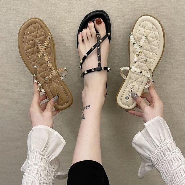 

slippers fairy style clipped foot rivets for women wearing summer 2021 flat bottom non-slip beach, Black