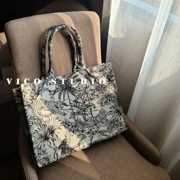 

hm8ur tote bag 2021 new jacquard embroidery cotton linen handbag women's bag shoulder bag portable canvas bag[issued on september 30]