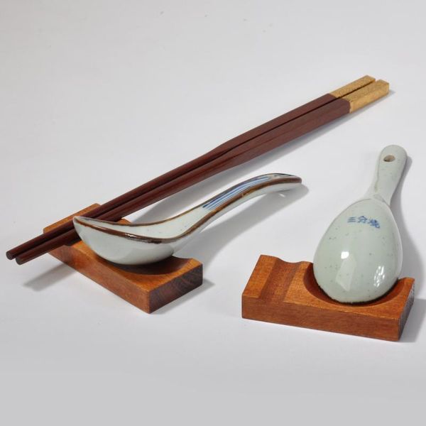 

chopsticks 1pc japanese wooden spoon and chopstick holder pillow rest table decoration kitchen tools