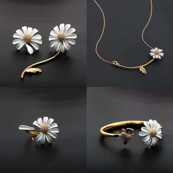 

stud korean style cute small daisy flower earrings party jewelry gifts for women girls sweet statement asymmetrical earring, Golden;silver