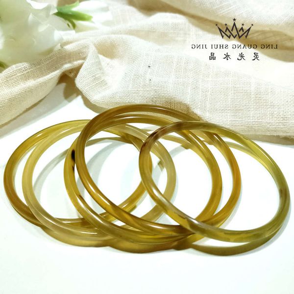 

hand catenary natural fidelity real horn long, so don't buy fake, wear real horny thin bracelet, Golden;silver