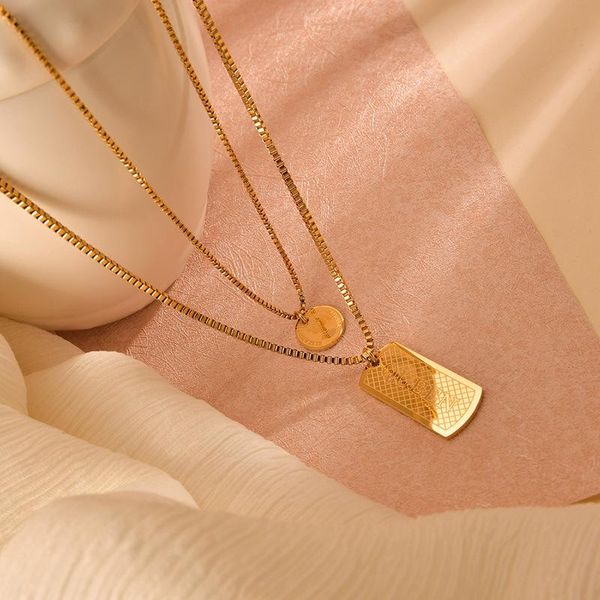 

pendant necklaces 316l stainless steel double necklace titanium color preserving mesh letter queen square brand sweater chain, Silver